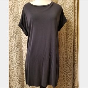 Joe & Ella Oversized navy blue T-shirt/dress Med.